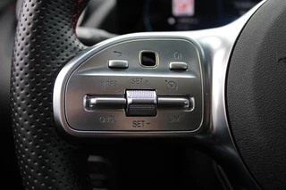 Mercedes-Benz EQA Mercedes EQA 250 AMG Line 67 kWh | Pano | Sportstoelen - afbeelding nr 27