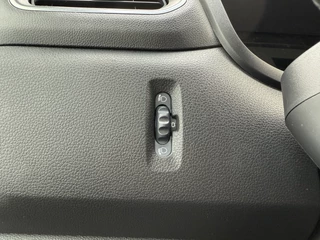 Renault Master Renault Master T33 2.3 DCI 135PK L2H2 Airco Cruise Control Parkeersensoren LED - afbeelding nr 23