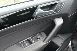 Volkswagen Touran Volkswagen Touran 1.5 TSI R-line 7pers. CAMERA STOELVERW. - afbeelding nr 30