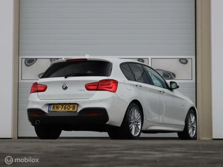 BMW 1 Serie BMW 1-serie 116d Executive | M-sport | Shadowline | Sportstoelen | Automaat | All-seasonbanden | - afbeelding nr 2