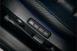 Volkswagen Golf uiterst nette en volle Golf R met Akra en nog vele andere opties - afbeelding nr 16