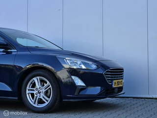 Ford Focus FORD FOCUS 1.0 ECOBOOST TREND EDITION/LED/CARPLAY/CRUISE/LANE ASSIST/16''LMV - afbeelding nr 10