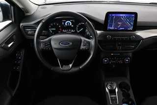 Ford Focus Ford Focus 1.0 EcoBoost Titanium | Automaat |  Stoel & stuurverwarming | Adaptive cruise | Carplay | Full LED | Keyless | Climate control - afbeelding nr 3