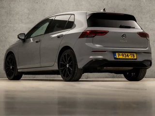 Volkswagen Golf Automaat (APPLE CARPLAY, GROOT NAVI, STUUR/STOELVERWARMING, GETINT GLAS, SPORTSTOELEN, PARKEERSENSOREN, ADAPTIVE CRUISE, DAB+, NIEUWE APK, NIEUWSTAAT) - afbeelding nr 3