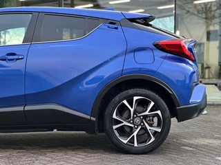 Toyota C-HR Toyota C-HR 1.8 Hybrid Dynamic Clima Cruise 18