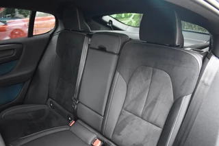 Volvo C40 Volvo C40 Twin Intro Edition 408pk/78kWh AWD | Trekhaak | Getint glas - afbeelding nr 16