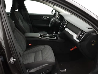 Volvo V60 Volvo V60 2.0 T6 AWD Essential Edition | Adaptive Cruise | Stoelverwarming - afbeelding nr 13