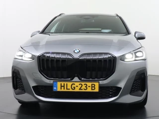 BMW 2 Serie BMW 2-serie Active Tourer 220i M-Sport HARMAN KARDON AUDIO| PANO |360 CAMERA | MEMORY SEAT - afbeelding nr 3