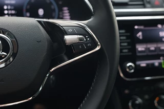 Škoda Superb Škoda Superb Combi 1.4TSI iV 218PK Business Ed. Plus *NAP/Trekh/Virtual/Stoelvw/Keyless* - afbeelding nr 20