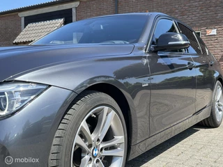 BMW 3 Serie BMW 3-serie 320d EDE Edition Sport Line Shadow High Exe Dak 1e Eigenaar - afbeelding nr 19