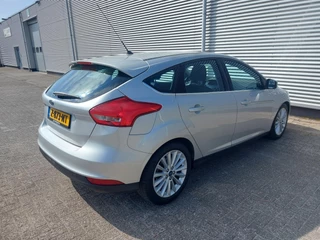 Ford Focus Ford FOCUS 1.0 Titanium Edition, airco,stoelverwarming,voorruit verwarmd, - afbeelding nr 8