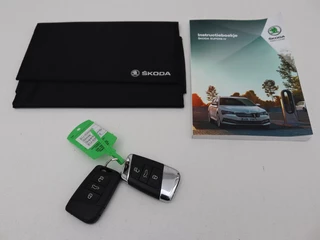 Škoda Superb Skoda Superb 1.4 TSI iV Sportline | Leder/Alcantara |  Stoel & stuurverwarming | Adaptive cruise | Matrix LED | Camera | Navigatie | Keyless | Carplay | Navigatie | Memory | Virtual Cockpit | PHEV - afbeelding nr 15