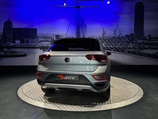 Volkswagen T-Roc Volkswagen T-ROC 1.5 TSI Style*LED*Virtual*DAB+*PDC V&A*Trekhaak*NAVI*AppConnect* - afbeelding nr 11
