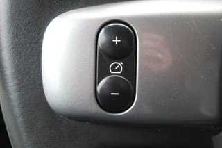 Renault Twingo Airco , Cruise control , LM velgen , LED dagrijverlichting Parkeersensoren achter - afbeelding nr 14