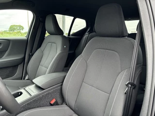 Volvo EX40 Volvo EX40 Single Motor Core 70 kWh | Privacy Glas | 19 Inch Diamond Cut Velgen | Nieuw uit voorraad | - afbeelding nr 9