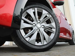 Peugeot e-208 Peugeot e-208 EV Allure 50 kWh | 3 Fase | Stoelverwarming | Apple carplay | - afbeelding nr 10