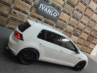 Volkswagen Golf Volkswagen Golf 2.0 TSI GTI Performance Navigatie LED Cruise PDC 19