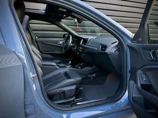 BMW 1 Serie BMW 1 Serie 118i M135 M-PERF. PANO|SCHAALSTOEL|HUD|H/K|CAMERA - afbeelding nr 21