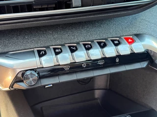 Peugeot 3008 Peugeot 3008 1.2 PURETECH 130PK CROSSWAY HALF-LEER NAVI CAMERA AIRCO LMV PDC - afbeelding nr 10