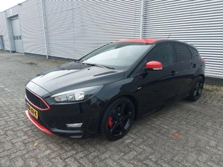 Ford Focus Ford Focus 1.5 135KW/184PK ST line, applecarplay/android,airco,cruise,stoelverwarming,parkeersensoren achter, - afbeelding nr 5