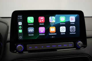 Hyundai Kona Hyundai Kona Electric Premium 64 kWh - Carplay, Camera, Leer, Stoelverw. - afbeelding nr 4