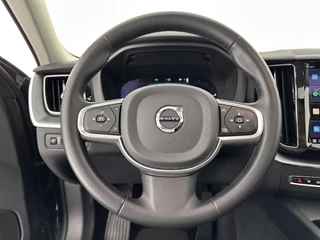 Volvo XC60 Volvo XC60 2.0 T6 Plug-in Hybrid AWD Inscription Expression (INCL-BTW)  AUT. *PANO | LUXURY-LEATHER | FULL-LED | HEATED-SPORTSEATS | NAVI-FULLMAP | CAMERA | PDC | ADAPT.CRUISE | CARPLAY | DIGI-COCKPIT | BLIS | SIPS | KEYLESS | 18