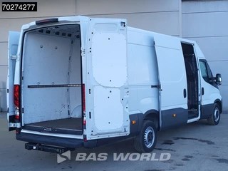 Iveco Daily Iveco Daily 35S14 Automaat L3H2 3,5t Trekhaak Navi Camera Parkeersensoren Airco Cruise L4H2 16m3 Airco Trekhaak Cruise control - afbeelding nr 6