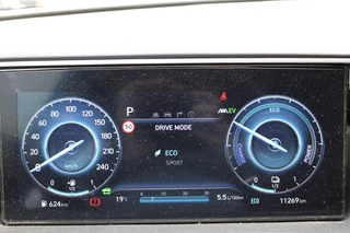 Hyundai Tucson Hybrid Hyundai Tucson Hybrid 1.6 T-GDI HEV Comfort 230PK! Navi/Cam/17