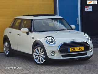 MINI 5-deurs 1.5 Cooper 60 Years Edition / Aut / 5 Deurs / Open Pano / Cognac Leder / Navi / Camera / Led / Pdc / 17 Inch