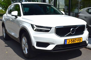 Volvo XC40 Volvo XC40 T2 129pk Aut. Momentum Core | Navigation Tech | Airco | LM velge - afbeelding nr 33