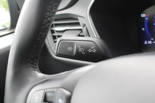Ford Kuga Ford Kuga 2.5 PHEV Titanium | Dealeronderhouden | Adaptive cruise control | Winter Pack | Dodehoeksensoren | Camera - afbeelding nr 23