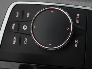 BMW 3 Serie BMW 3-serie 330e eDrive Edition | Trekhaak | Leder |  Stoelverwarming | Carplay | Live Cockpit | Full LED | DAB | Climate control | Parkeerhulp - afbeelding nr 25