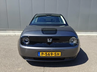 Honda e Honda e Advance 16