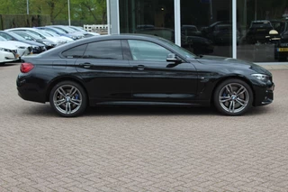 BMW 4 Serie BMW 4 Serie Gran Coupé 430i xDrive High Exe. M Sport 62.559 km! / Camera / Leder / 18'' / Harman Kardon / Navigatie / DAB / Stoelverwarming / Cruise Control - afbeelding nr 5
