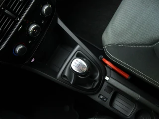Renault Clio Renault Clio 0.9 TCe Life | Cruise Control | Airco | Radio | - afbeelding nr 34