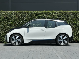 BMW i3 BMW i3 120Ah 42 kWh, PANO, NAVI, CRUISE, LED, ECC-AIRCO, CAMERA, STOELVERWARMING, LICHTMETAAL 18