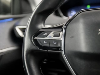 Peugeot 3008 (PANORAMADAK, APPLE CARPLAY, GROOT NAVI, 360 CAMERA, LEDER, GETINT GLAS, SPORTSTOELEN, TREKHAAK, NIEUWE APK, NIEUWSTAAT) - afbeelding nr 19