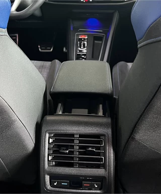 Volkswagen Golf Volkswagen Golf 1.4 eHybrid GTE / Navigatie / IQ Light /Standkachel - afbeelding nr 8