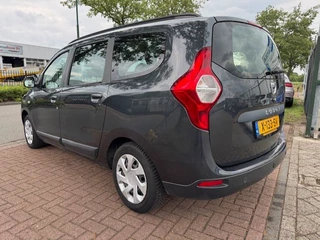 Dacia Lodgy Dacia Lodgy 1.2 TCe 10th Anniversary 7persoons 100.000km Airco,Cruisecontrol,Navigatie - afbeelding nr 2
