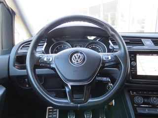 Volkswagen Touran Volkswagen Touran 1.2 TSI CON. SERIES ,,SOUND'' / Camera / Wegklap.haak / Stoelverwarming / - afbeelding nr 39