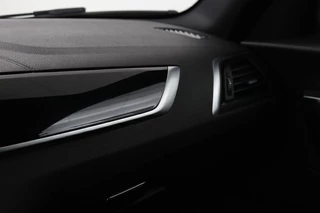 BMW 1 Serie BMW 1-serie 118i Sport Line Edition | Full LED |  Sportstoelen | Navigatie | Climate control | Parkeerhulp | Cruise control - afbeelding nr 25