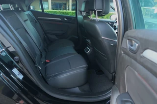 Renault Mégane Renault Megane 1.3 TCe Bose 160PK|NAVIGATIE|CAMERA|CARPLAY|DODEHOEK|KEYLESS|RIJSTROOK|STOELVERWARMING - afbeelding nr 26