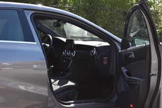 Mercedes-Benz A-Klasse | NL-Auto | Nav | Bluetooth | Cruise Contr | Airco | Xenon | PDC | Allweathers - afbeelding nr 32