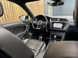 Volkswagen Tiguan Volkswagen Tiguan 1.5 TSI R-line Automaat | Panorama | Leer | LED Verlichting | Actief Demping Systeem | Achteruitrijcamera | Black Style | 20 inch velgen | Elektrische verstelbare stoelen | Afneembare trekhaak - afbeelding nr 43