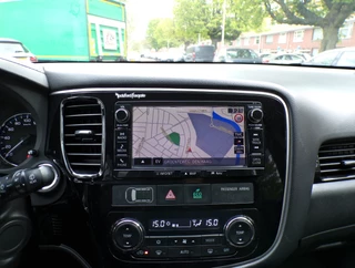 Mitsubishi Outlander Mitsubishi Outlander 2.0 PHEV Executive Edition NAVI CAMERA TELEFOON CRUISECONTROL..... - afbeelding nr 23