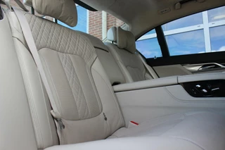 BMW 7 Serie ➡️ BMW 7-serie 750Li G12 xDrive High Executive | Origineel | Laser | Camera360 | Massage | Head-up | Bowers&Willikins | DAB | 449 pk | 20 inch | Softclose | - afbeelding nr 21