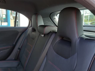 Mercedes-Benz A-Klasse 180 136pk Automaat Business Solution AMG | Origineel NL | Navi | Apple Carplay+Android Auto | Clima | Cruise | Led Koplampen | Pdc V+A+Assist+Camera | Stoelverwarming | 18''lm - afbeelding nr 28