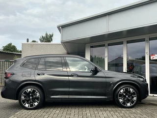 BMW iX3 BMW iX3 M-SPORT 80 kWh PANO+360+ACC+EL TREKH+HARMAN KARDON - afbeelding nr 3