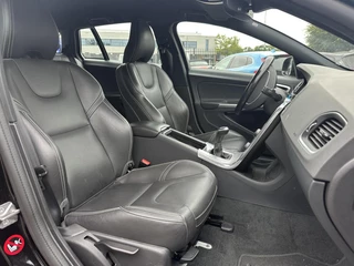 Volvo V60 Volvo V60 2.0 T3 Xenium Navi Cruise Climate Leder Stoelverwarming Trekhaak Lichtmetaal - afbeelding nr 17