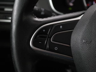 Renault Mégane Renault Mégane 1.5 dCi Zen | Trekhaak | Navigatie |  Climate control | Parkeerhulp | Bluetooth | Cruise control - afbeelding nr 18